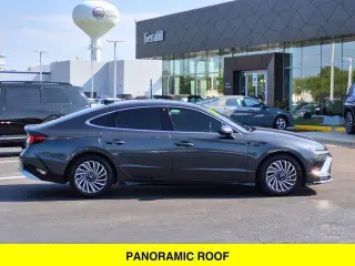 Hyundai SONATA Hybrid 2024 Limited 4dr Sedán