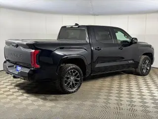 Toyota Tundra 2023 4x4 Platinum 4dr CrewMax Cab Pickup SB