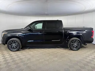 Toyota Tundra 2023 4x4 Platinum 4dr CrewMax Cab Pickup SB