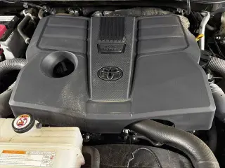 Toyota Tundra 2023 4x4 Platinum 4dr CrewMax Cab Pickup SB