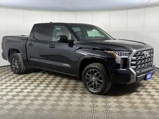 Toyota Tundra 2023 4x4 Platinum 4dr CrewMax Cab Pickup SB