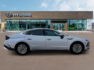 Hyundai SONATA Hybrid 2026 SEL Sedan de 4 puertas