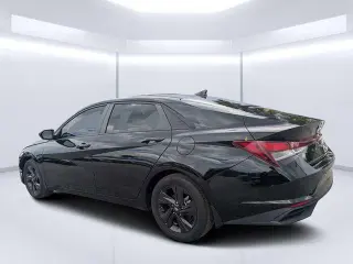 Hyundai ELANTRA 2022 SEL 4dr Sedán
