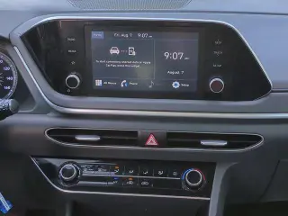 Hyundai SONATA 2022 SE 4p Sedan (lanzamiento a mitad de año)