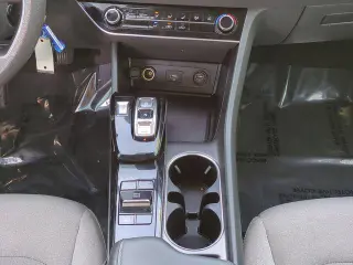 Hyundai SONATA 2022 SE 4p Sedan (lanzamiento a mitad de año)