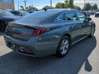 Hyundai SONATA 2022 SE 4p Sedan (lanzamiento a mitad de año)