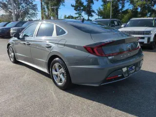 Hyundai SONATA 2022 SE 4p Sedan (lanzamiento a mitad de año)