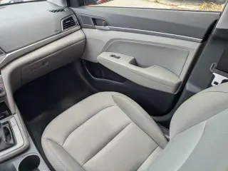 Hyundai ELANTRA 2018 Edición Valor sedan de 4 puertas (EE. UU.)