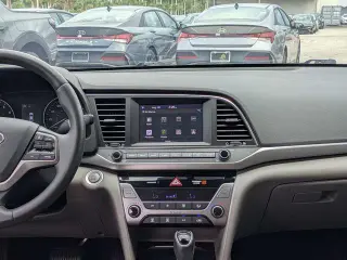 Hyundai ELANTRA 2018 Edición Valor sedan de 4 puertas (EE. UU.)