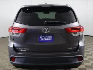 Toyota Highlander 2017 AWD XLE 4dr SUV