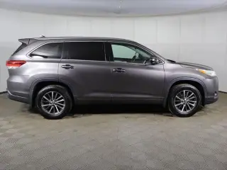 Toyota Highlander 2017 AWD XLE 4dr SUV