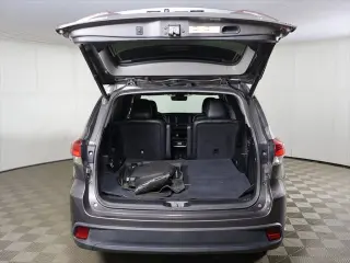 Toyota Highlander 2017 AWD XLE 4dr SUV