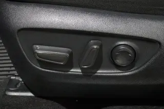 Toyota RAV4 Híbrido 2025 AWD XLE 4dr SUV