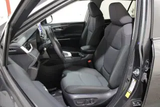 Toyota RAV4 Híbrido 2025 AWD XLE 4dr SUV