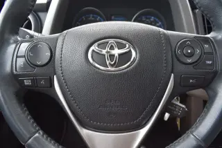 Toyota RAV4 2017 AWD XLE 4dr SUV