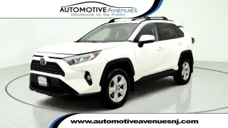 Toyota RAV4 2021 AWD XLE 4dr SUV