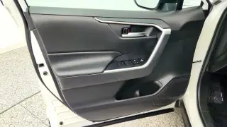 Toyota RAV4 2021 AWD XLE 4dr SUV