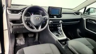 Toyota RAV4 2021 AWD XLE 4dr SUV