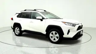 Toyota RAV4 2021 AWD XLE 4dr SUV