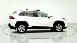 Toyota RAV4 2021 AWD XLE 4dr SUV