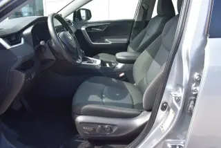 Toyota RAV4 2025 AWD XLE 4dr SUV