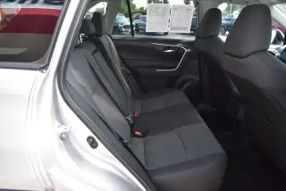 Toyota RAV4 2025 AWD XLE 4dr SUV