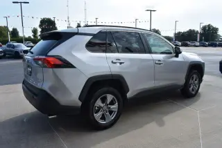 Toyota RAV4 2025 AWD XLE 4dr SUV
