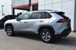 Toyota RAV4 2025 AWD XLE 4dr SUV
