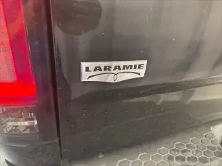 Ram 3500 2015 4x4 Laramie 4dr Mega Cab 6.3 ft. SB SRW Pickup