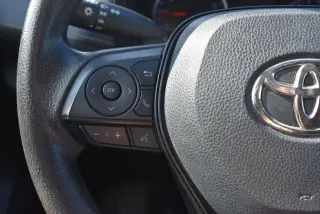 Toyota RAV4 2020 LE 4x4 SUV