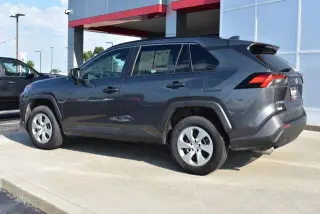 Toyota RAV4 2020 LE 4x4 SUV