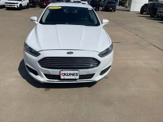 FORD FUSION 2016 SE 4DR SEDAN