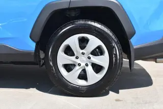 Toyota RAV4 2019 AWD LE 4dr SUV