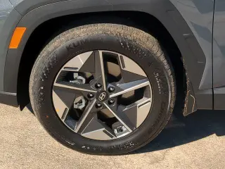 Hundai TUCSON 2025 SEL Conveniencia 4dr SUV