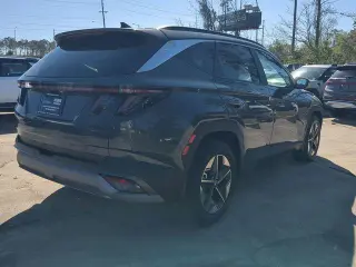 Hundai TUCSON 2025 SEL Conveniencia 4dr SUV