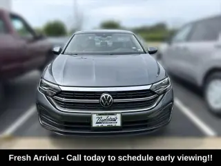 Volkswagen Jetta 2024 SE 4dr Sedán