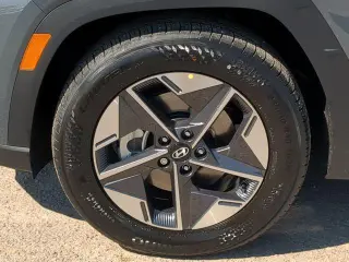 Hundai TUCSON 2025 SEL Conveniencia 4dr SUV