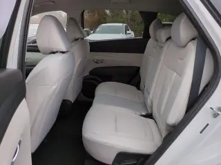 Hundai TUCSON 2026 SEL 4dr SUV