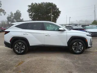 Hundai TUCSON 2026 SEL 4dr SUV