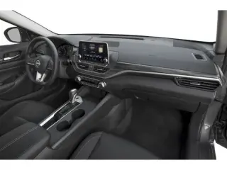Nissan Altima 2025 AWD 2.5 SV Sedán 4 puertas