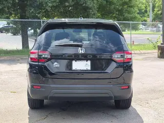 Honda Pilot 2023 LX 4dr SUV