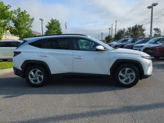 Hyundai TUCSON 2024 SEL SUV 4 puertas