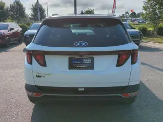 Hyundai TUCSON 2024 SEL SUV 4 puertas