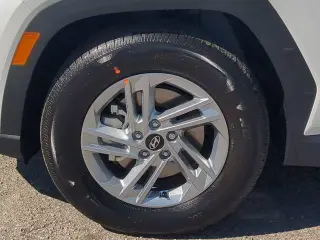 Híndaye Tucson 2025 SE 4dr SUV