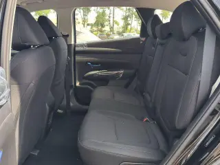 Hundai TUCSON 2025 SE 4dr SUV