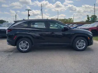 Hundai TUCSON 2025 SE 4dr SUV