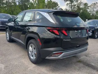 Hundai TUCSON 2025 SE 4dr SUV