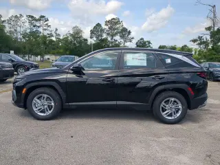Hundai TUCSON 2025 SE 4dr SUV