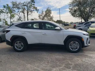 Hundai Tucson 2025 SE 4dr SUV