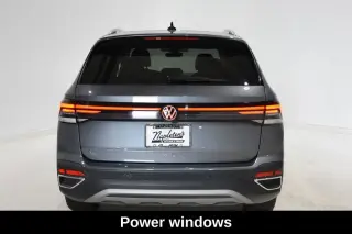 Volkswagen Taos 2026 SE 4dr SUV